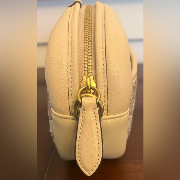 Sold - Picture 6 of 8